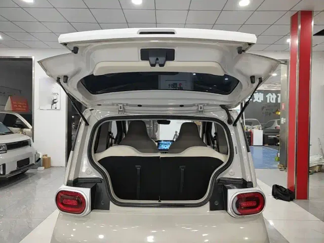 Wuling Hongguang Mini EV — Фото автомобиля 18