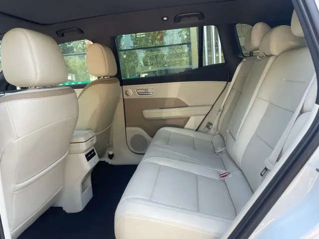 Toyota BoZhi 3X — Фото автомобиля 8