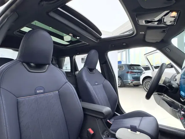 MINI Hatch — Фото автомобиля 19