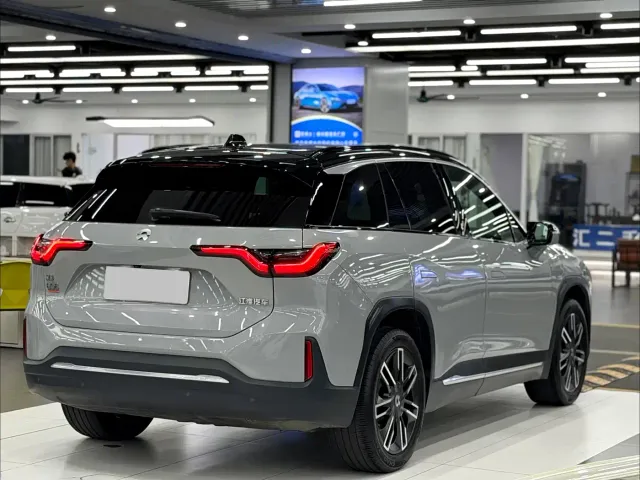 Nio ES6 — Фото автомобиля 6