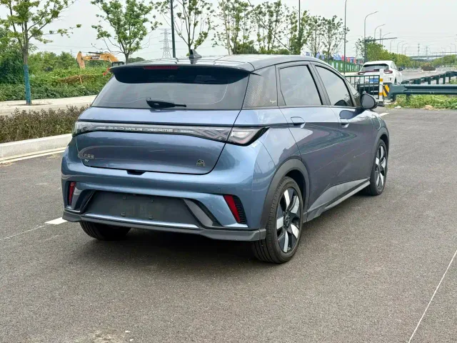 BYD Dolphin — Фото автомобиля 9