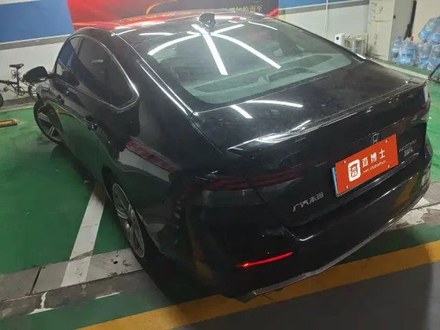 Honda Accord — Фото автомобиля 3
