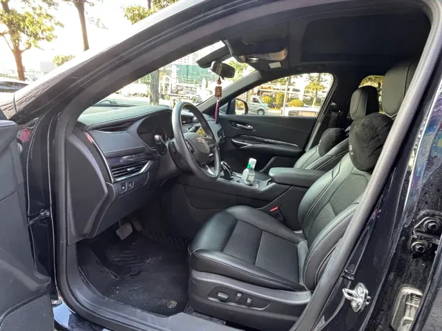 Cadillac XT4 — Фото автомобиля 6