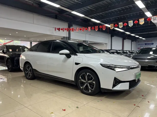 Xpeng P5 — Фото автомобиля 3