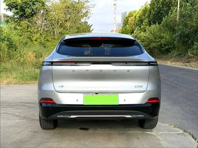 Xpeng G6 — Фото автомобиля 6