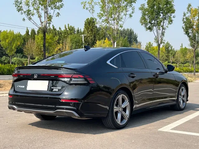 Honda Accord — Фото автомобиля 29