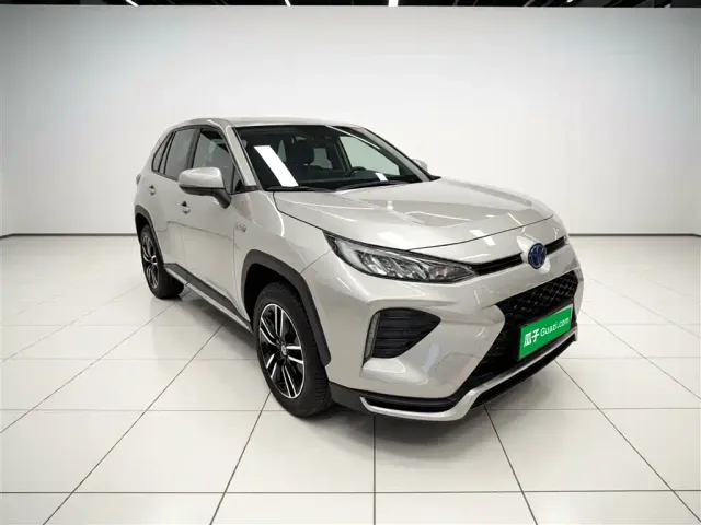 Toyota Wildlander — Фото автомобиля 3