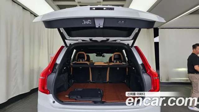 Volvo XC90 Generation 2 — Фото автомобиля 20