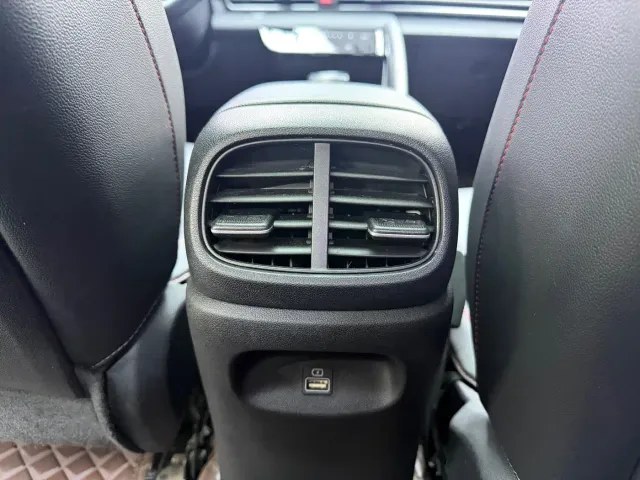 Hyundai Elantra — Фото автомобиля 17