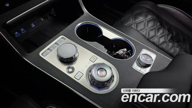 Genesis GV80 — Фото автомобиля 8