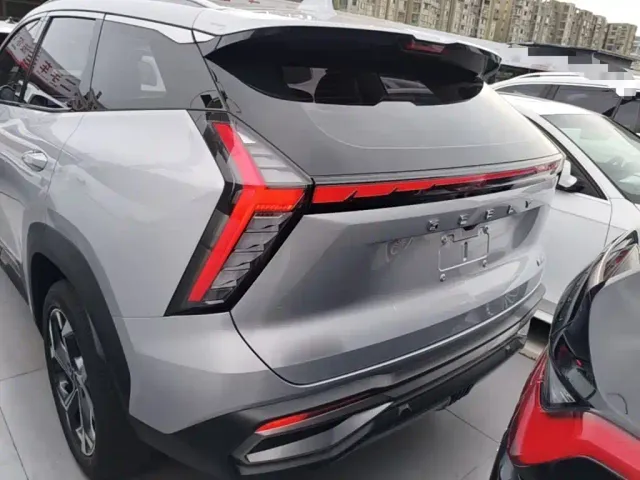 Geely Boyue L — Фото автомобиля 5