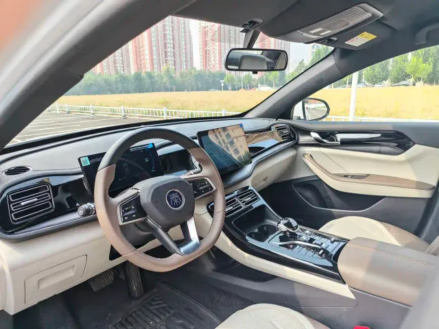 BYD Qin PLUS — Фото автомобиля 6