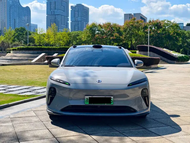 Nio ET5 — Фото автомобиля 2