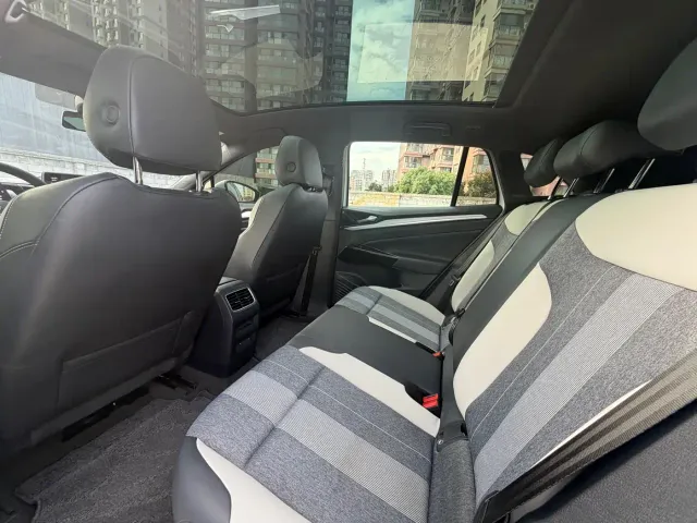 Volkswagen ID.4 Crozz — Фото автомобиля 8