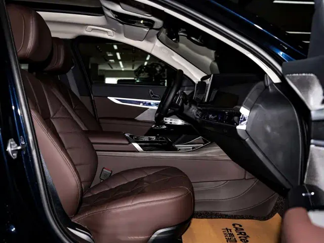 BMW 7 Series — Фото автомобиля 18