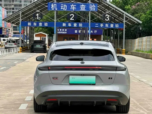 Nio ET5 Touring — Фото автомобиля 10