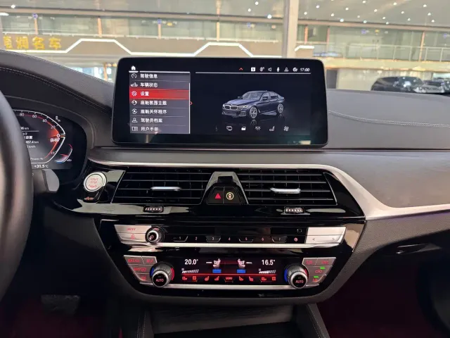 BMW 5 Series — Фото автомобиля 12