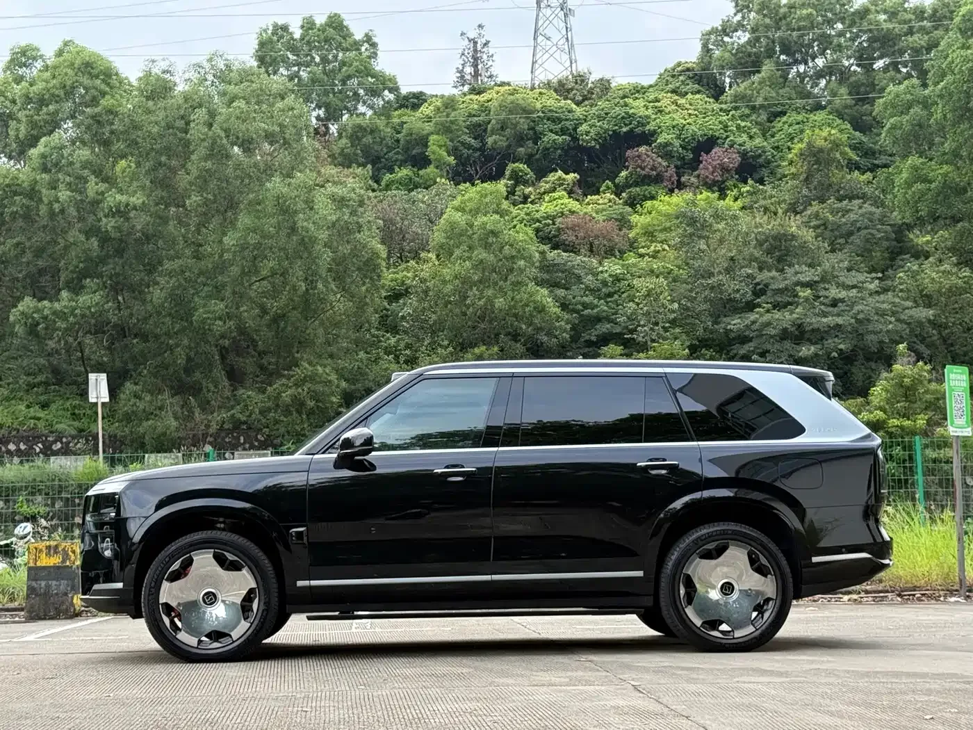 ZEEKR Zeekr 9X 2025 Model Standard — Фото автомобиля 18