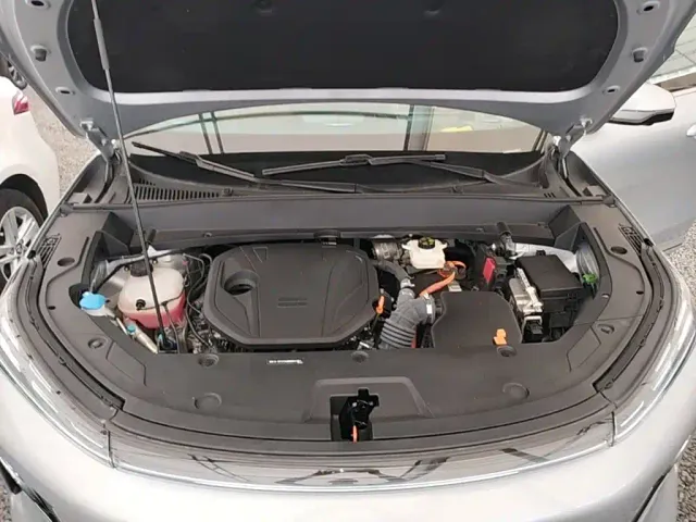 Geely Galaxy Starship 7 EM-i — Фото автомобиля 19