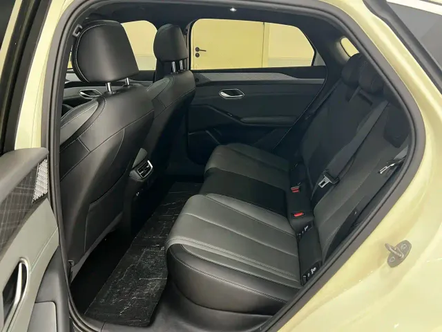 BYD Qin L — Фото автомобиля 22