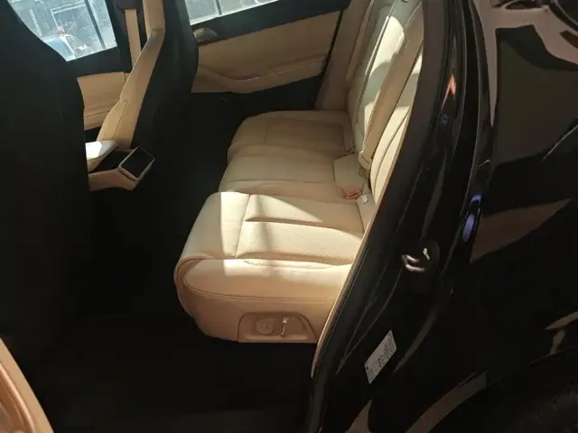 NIO NIO EC7 2023 75kWh — Фото автомобиля 11