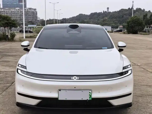 Changan Qiyuan A06 — Фото автомобиля 2
