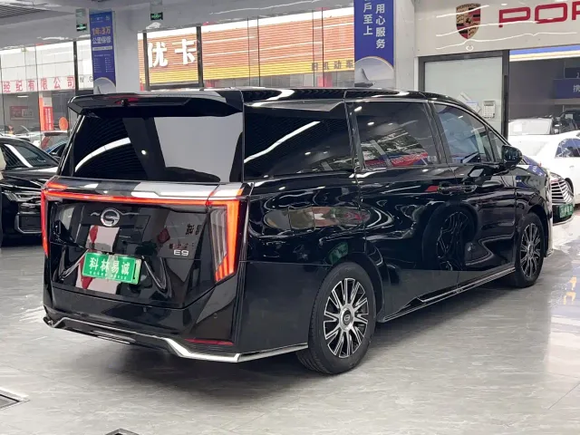 GAC Trumpchi E9 — Фото автомобиля 4