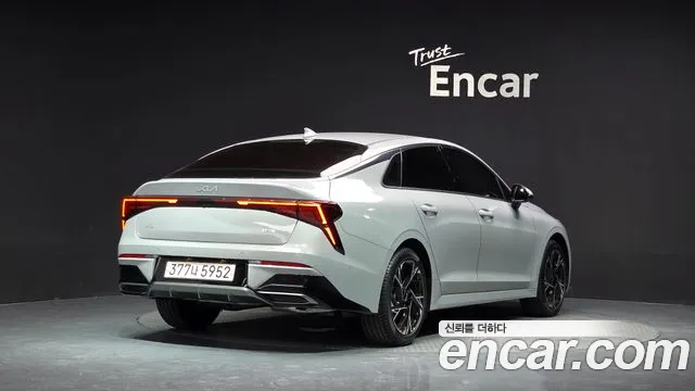 Kia K5 Generation 3 — Фото автомобиля 2