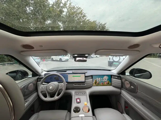 IM Motors LS9 — Фото автомобиля 11