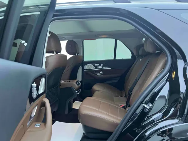 Mercedes-Benz GLE-Class — Фото автомобиля 21