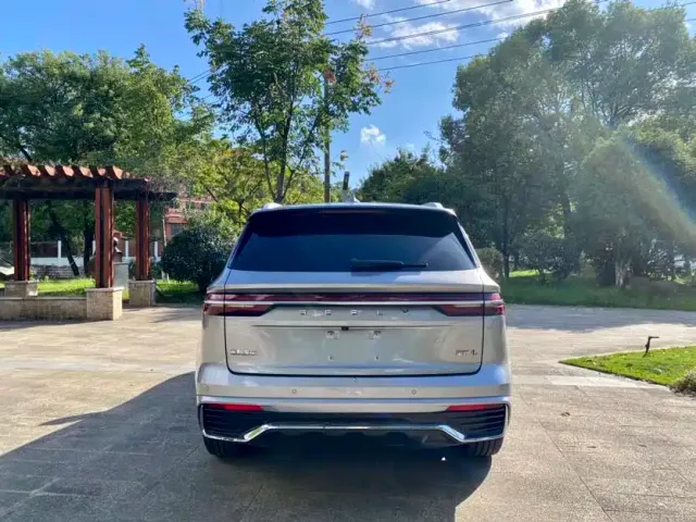 Geely Xingyue L — Фото автомобиля 5