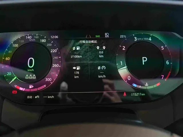 Land Rover Range Rover Sport — Фото автомобиля 8