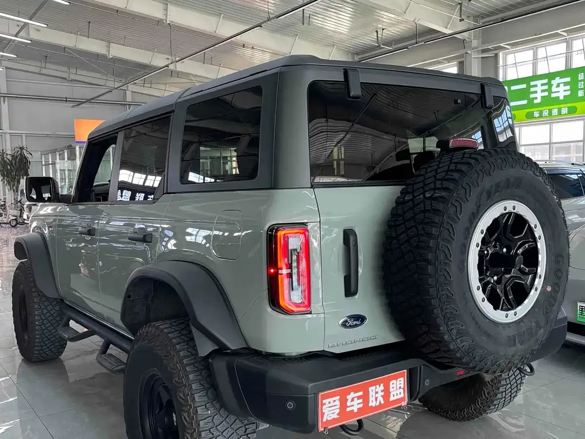 Ford Ford Bronco 2024 2.3T Badlands — Фото автомобиля 6