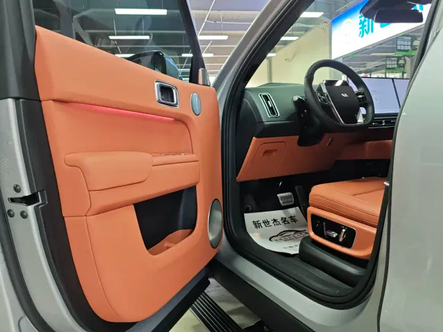 Li Auto L9 — Фото автомобиля 4