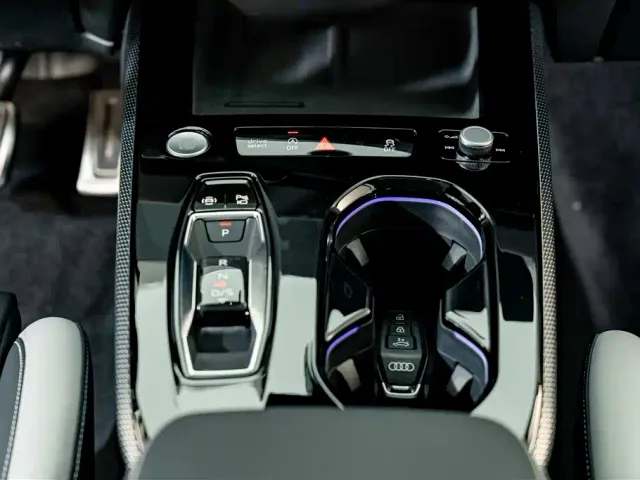 Audi A5L — Фото автомобиля 14