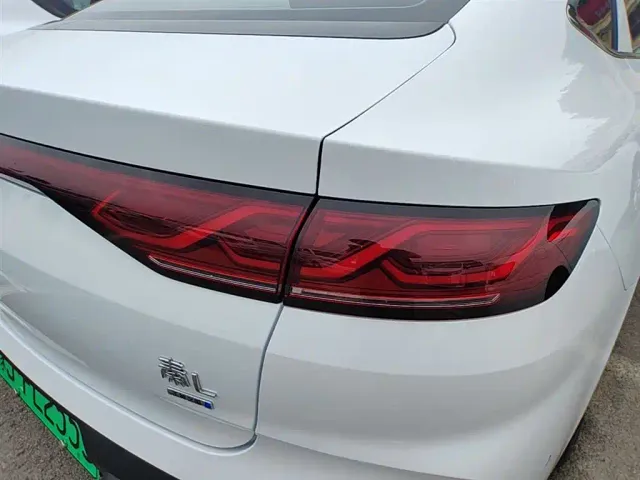 BYD Qin L — Фото автомобиля 7
