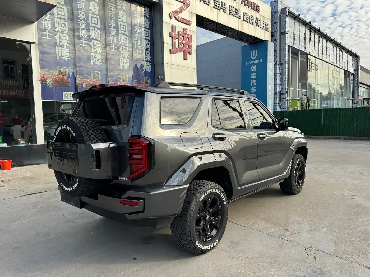 Tank Tank 400 New Energy 2023 Hi4-T Super Edition — Фото автомобиля 12
