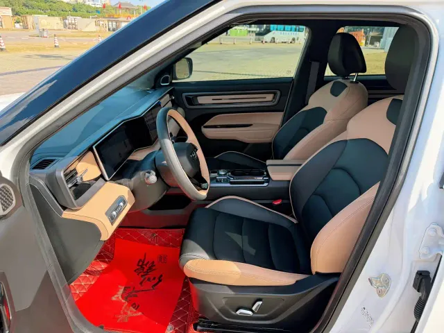 Geely ICON — Фото автомобиля 12
