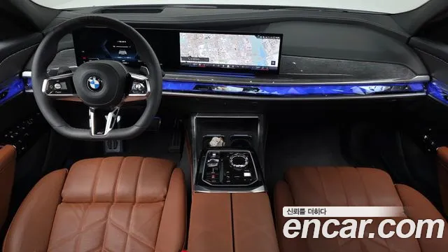 BMW 7-Series 7 серия (G70) 740i xDrive M Sport — Фото автомобиля 7