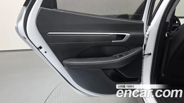 Hyundai Sonata — Фото автомобиля 14