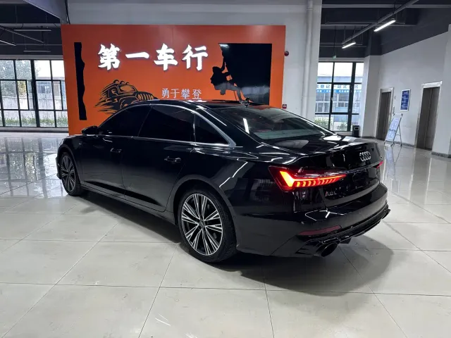 Audi A6L — Фото автомобиля 4