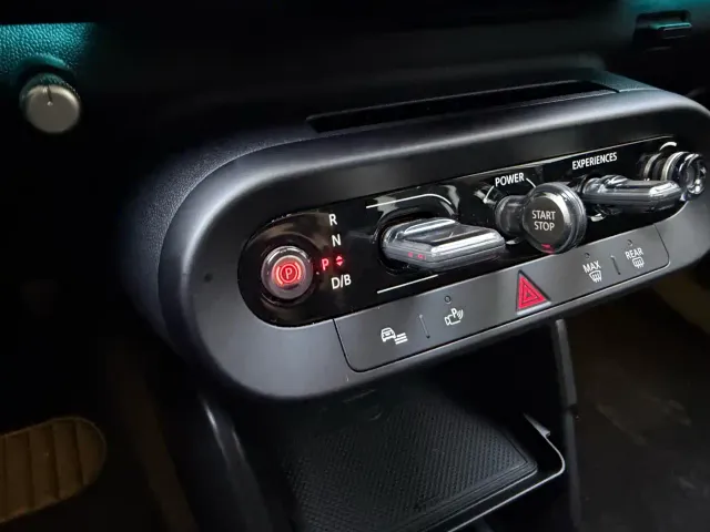 MINI Electric MINI ACEMAN — Фото автомобиля 11