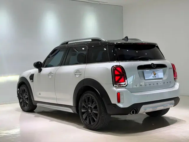 MINI Countryman — Фото автомобиля 6