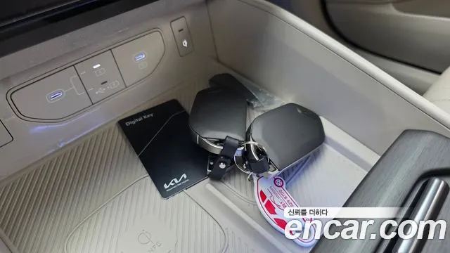 Kia K8 (New) Hybrid — Фото автомобиля 30