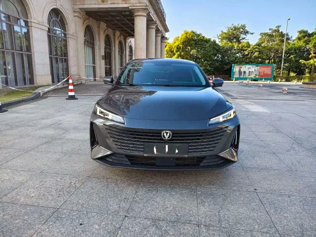 Changan Lamore — Фото автомобиля 2