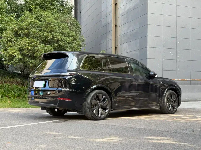 Li Auto L9 — Фото автомобиля 5