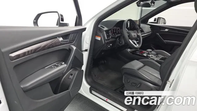 Audi Q5 FY — Фото автомобиля 10