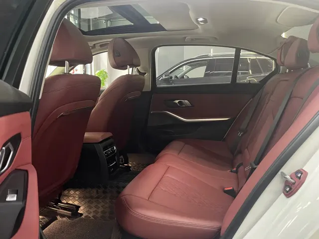 BMW 3 Series — Фото автомобиля 15