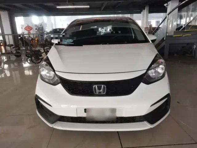 Honda Fit — Фото автомобиля 2