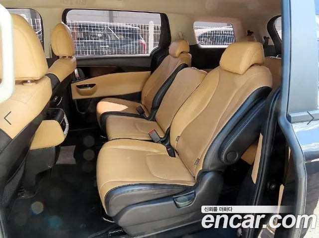Kia Canival Carnival 4 поколение 11 мест Prestige — Фото автомобиля 7